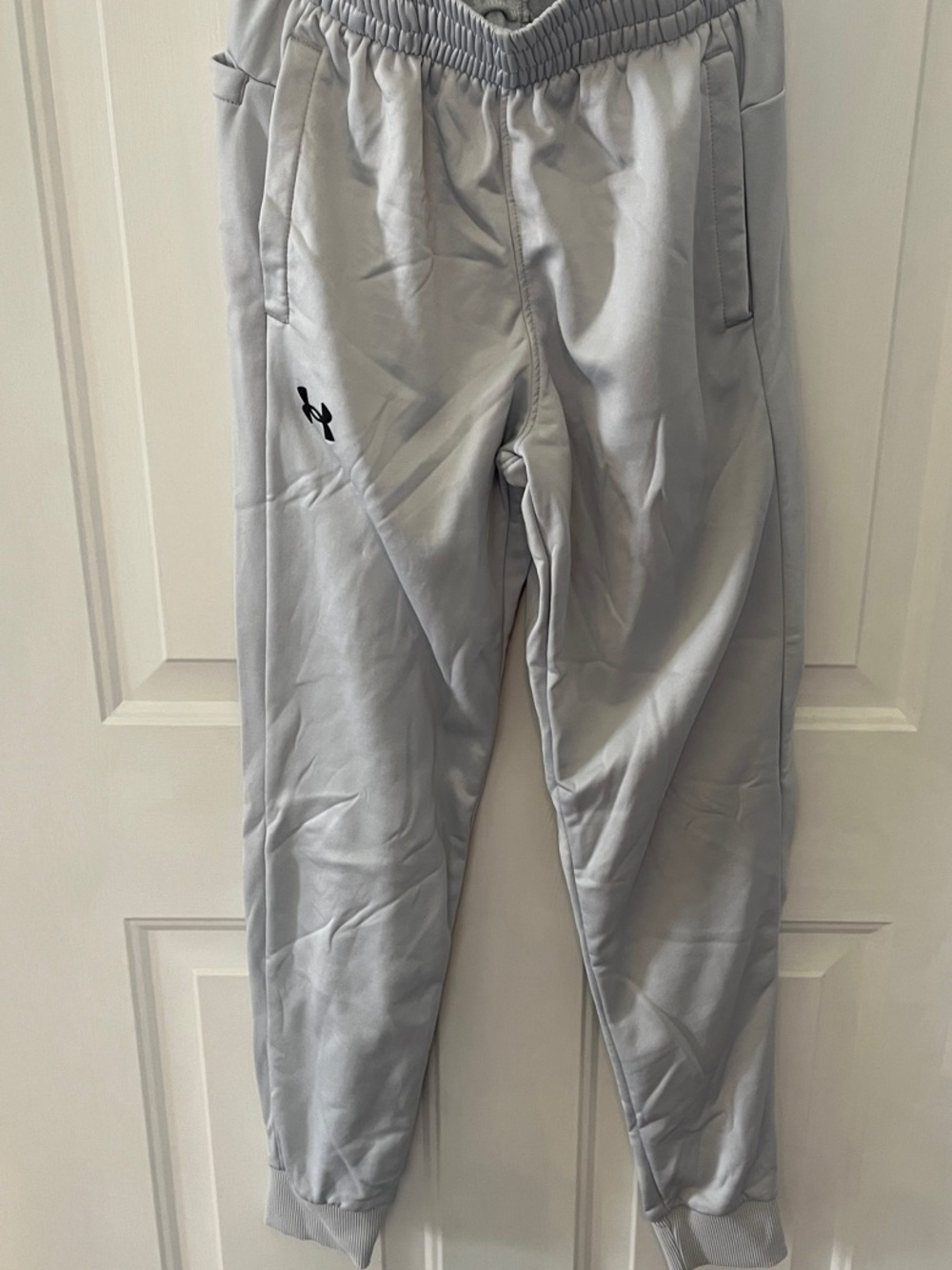 Under Armour Men’s Light Gray Mens Jogger Sweatpants with Black Logo